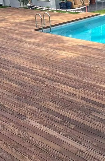 THERMOWOOD DECKING FOR SWIMMING POOL SURROUNDS